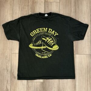 Green Day 2010 Oakland California Concert Green T-Shirt Adult Size XXL Band Tee